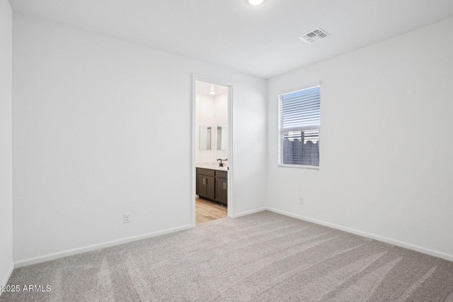 28-web-or-mls-W Brown St-S1810-028