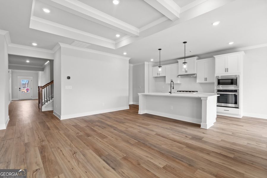 Image 31 of a home in Rosewood Lake Preserve.