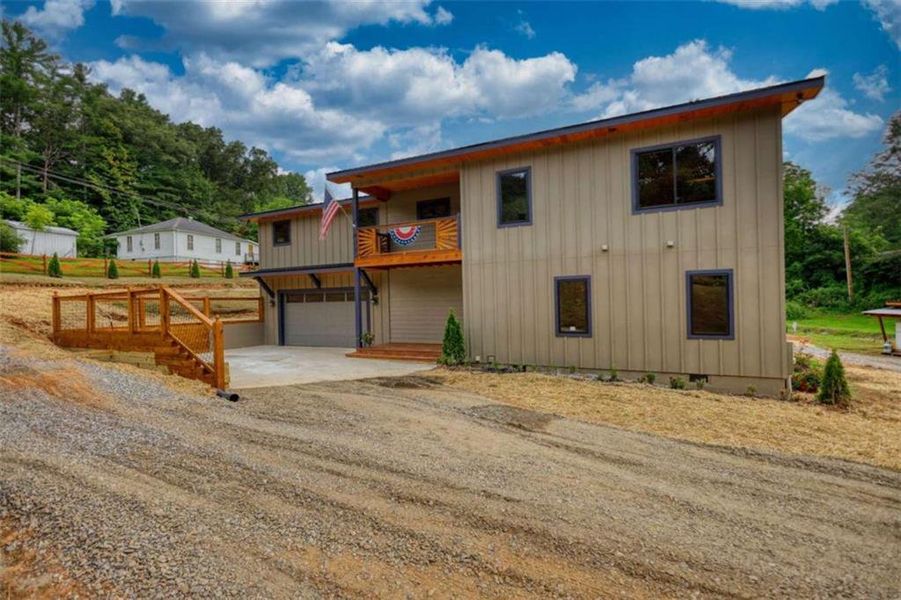 Exterior details and patio area of a home in , Blue Ridge (Image 34).