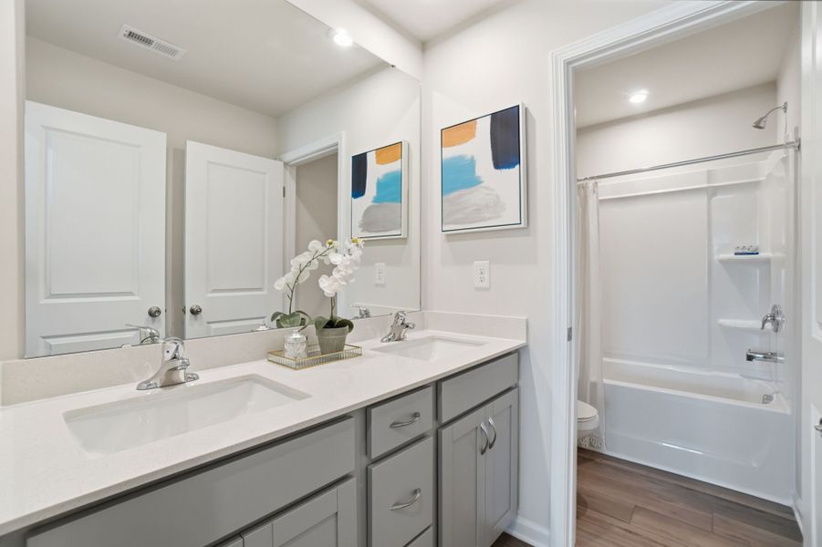 Furnished interior view inside a new home in Waxhaw Landing, Monroe (Image 27). Furnished interior view inside a new home in Waxhaw Landing, Monroe (Image 27).