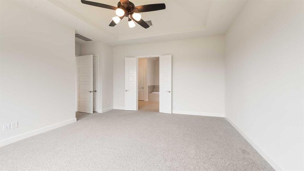 Spacious, unfurnished interior of a new home in Terraces 72', Rockwall (Image 17). Spacious, unfurnished interior of a new home in Terraces 72', Rockwall (Image 17).