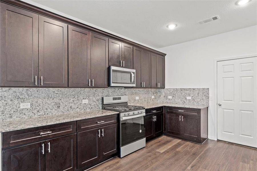 Plenty of storage space. Plenty of storage space.