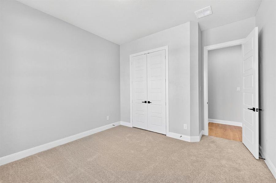 Spacious, unfurnished interior of a new home in Pecan Square - Gardens, Northlake (Image 30). Spacious, unfurnished interior of a new home in Pecan Square - Gardens, Northlake (Image 30).