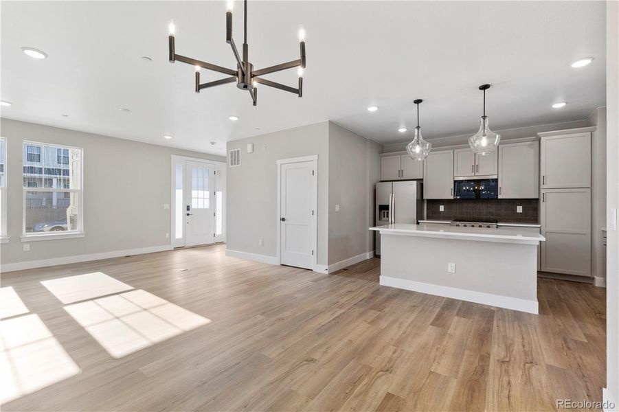 Spacious, unfurnished interior of a new home in Westerly, Erie (Image 12).