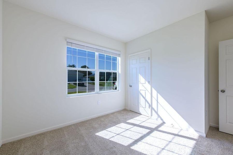 Spacious, unfurnished interior of a new home in , Port St. Lucie (Image 14).