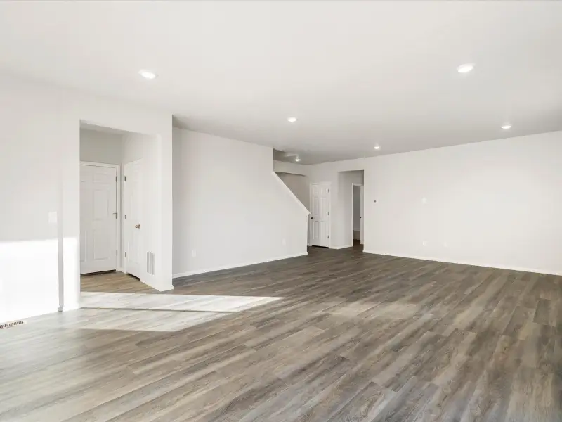 Spacious, unfurnished interior of a new home in Paint Brush Hills, Peyton (Image 9).