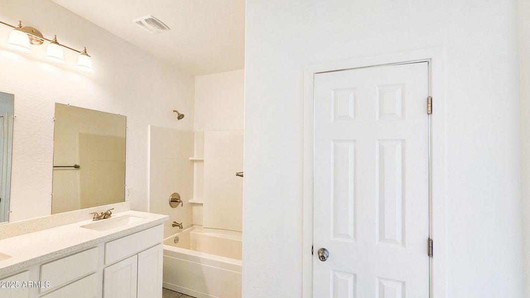 20250507_131225 (1) 20250507_131225 (1)