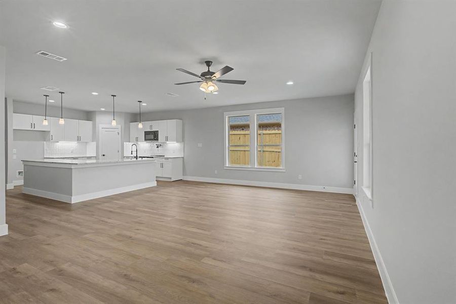 Spacious, unfurnished interior of a new home in , Dallas (Image 17). Spacious, unfurnished interior of a new home in , Dallas (Image 17).