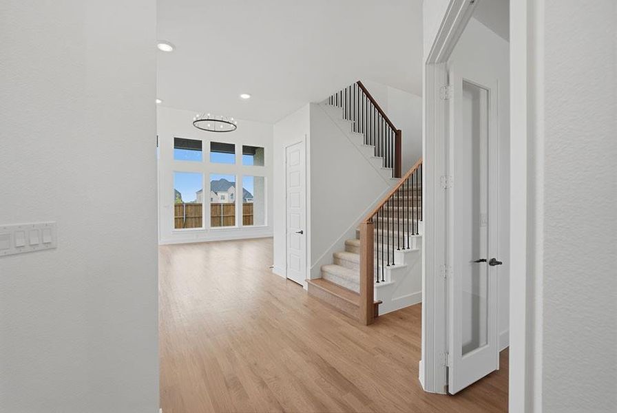 Spacious, unfurnished interior of a new home in The Homestead - 62', Rockwall (Image 33).