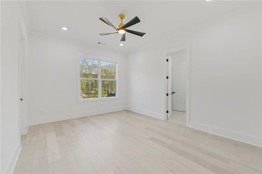 Spacious, unfurnished interior of a new home in , Grayson (Image 32).