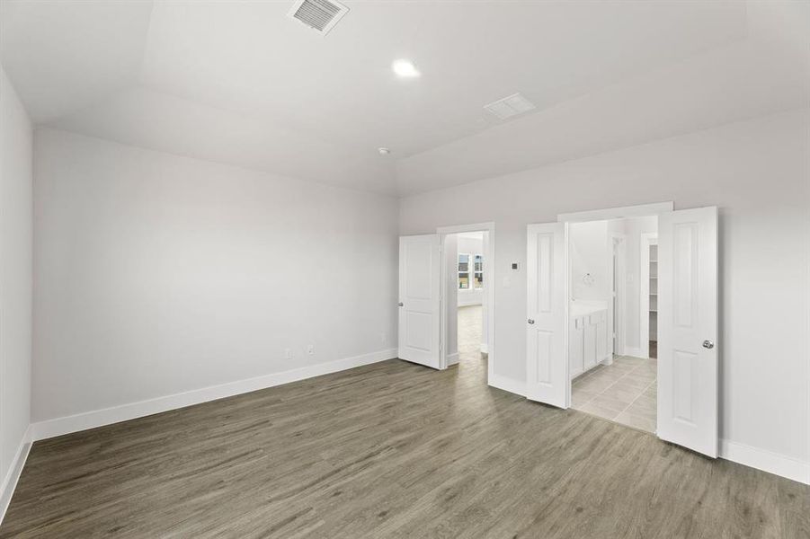 1504 Blackthorne-Primary Suite-2