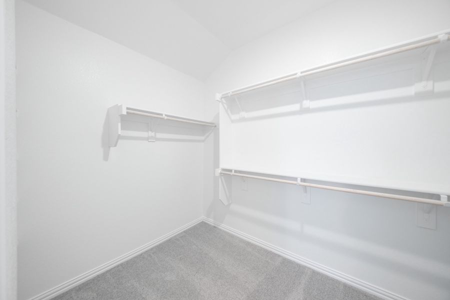 Spacious, unfurnished interior of a new home in Whitewing Trails, Princeton (Image 20).