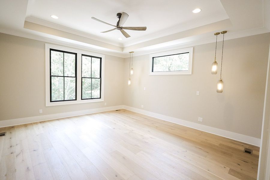 Spacious, unfurnished interior of a new home in Hidden River, Signal Mountain (Image 80). Spacious, unfurnished interior of a new home in Hidden River, Signal Mountain (Image 80).