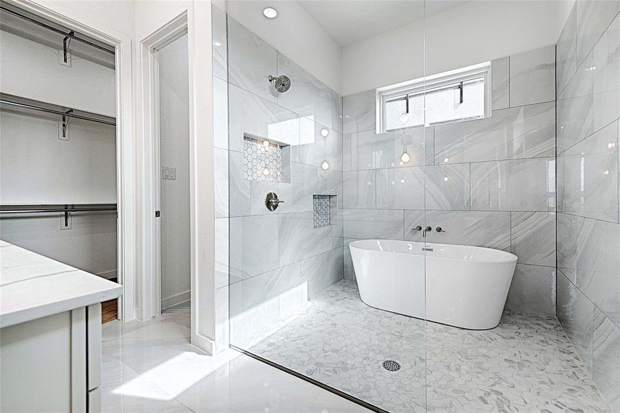 Furnished interior view inside a new home in , Dallas (Image 6).