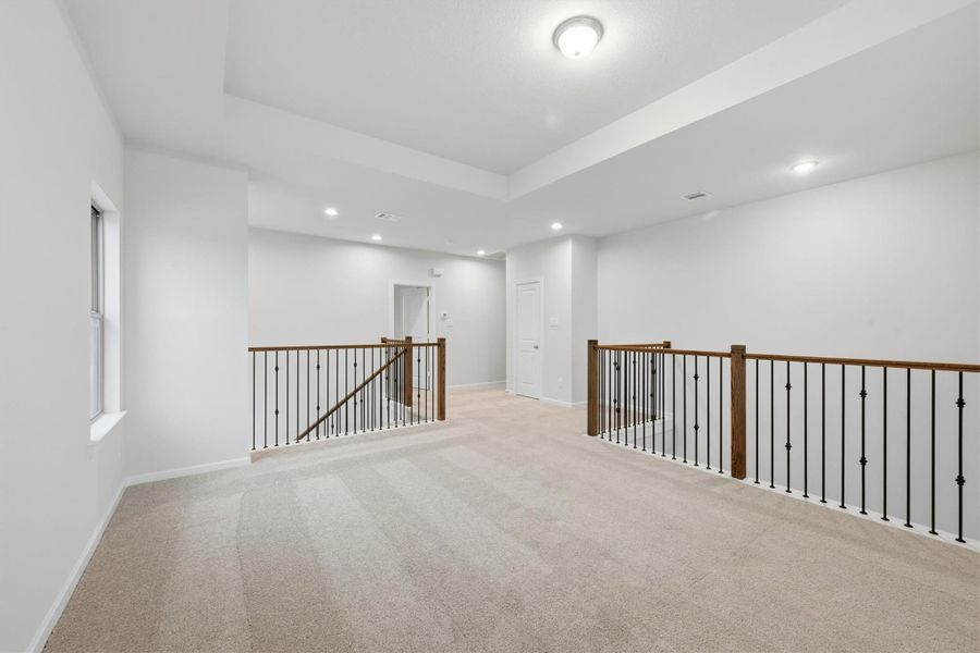 Spacious, unfurnished interior of a new home in Canterra Creek  60', Iowa Colony (Image 37).