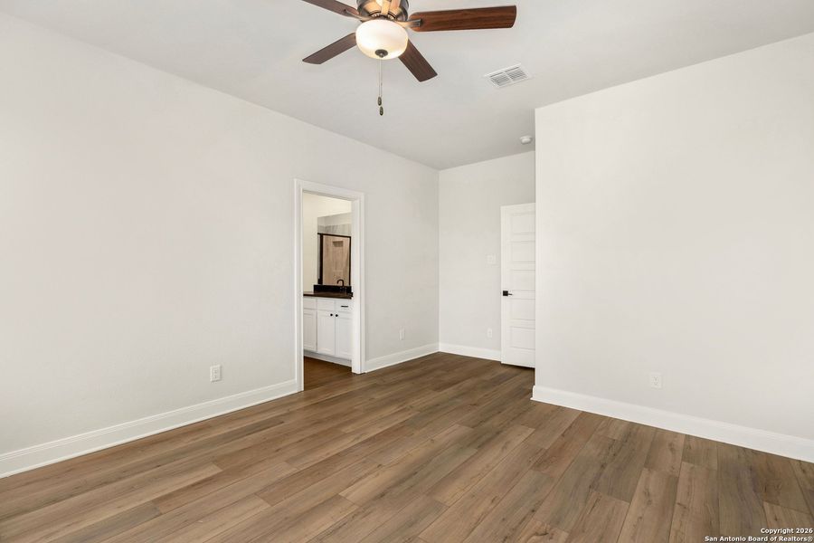 Spacious, unfurnished interior of a new home in Hightop Ridge, Converse (Image 15).