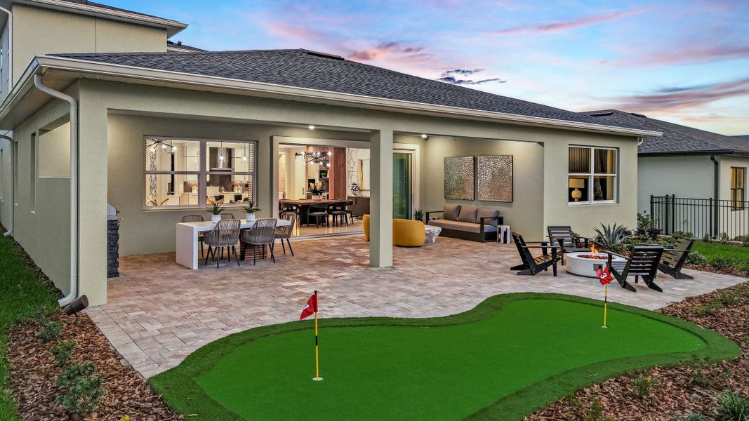 Lanai & Backyard Lanai & Backyard