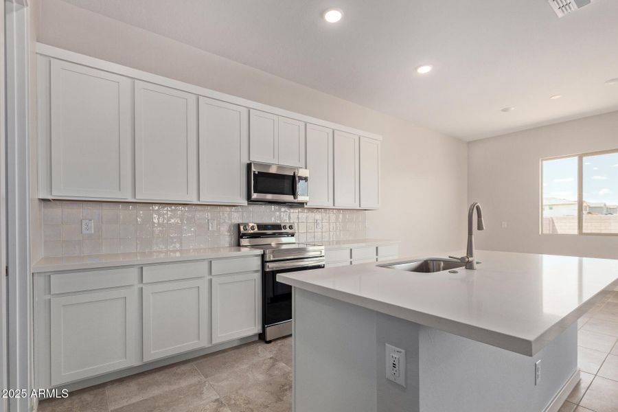 11 - Blissful Breeze 11 - Blissful Breeze