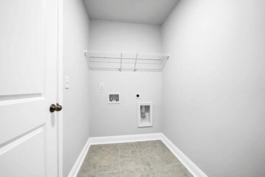 Spacious, unfurnished interior of a new home in Monroe Preserve, Chapin (Image 31).