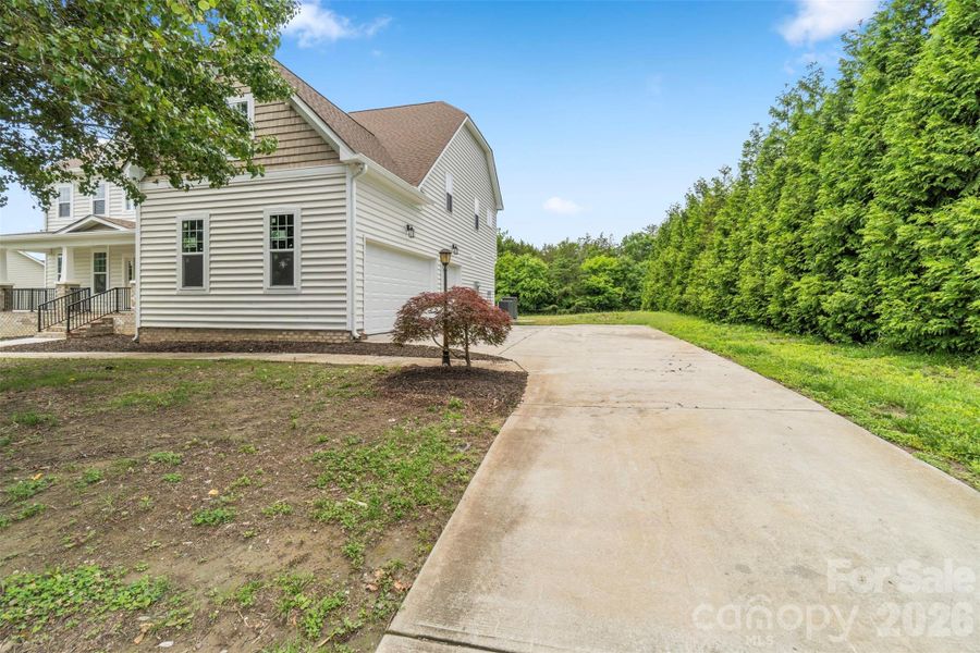 Image 43 of a home in .