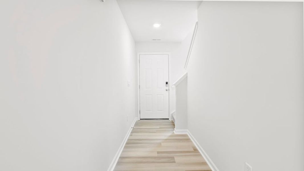 Spacious, unfurnished interior of a new home in Covington Village, Greer (Image 17).