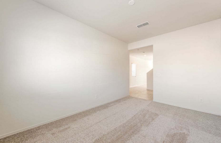 Spacious, unfurnished interior of a new home in Copper Falls, Buckeye (Image 23).