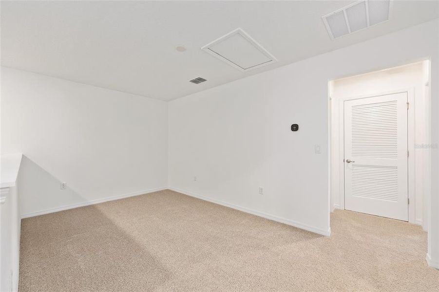 Spacious, unfurnished interior of a new home in Calesa Township, Ocala (Image 35).