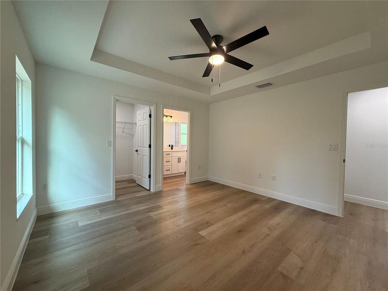Spacious, unfurnished interior of a new home in , Summerfield (Image 15).