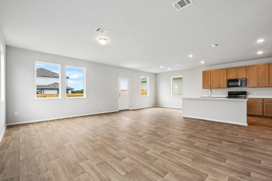 Spacious, unfurnished interior of a new home in Cascade, Liberty Hill (Image 16). Spacious, unfurnished interior of a new home in Cascade, Liberty Hill (Image 16).