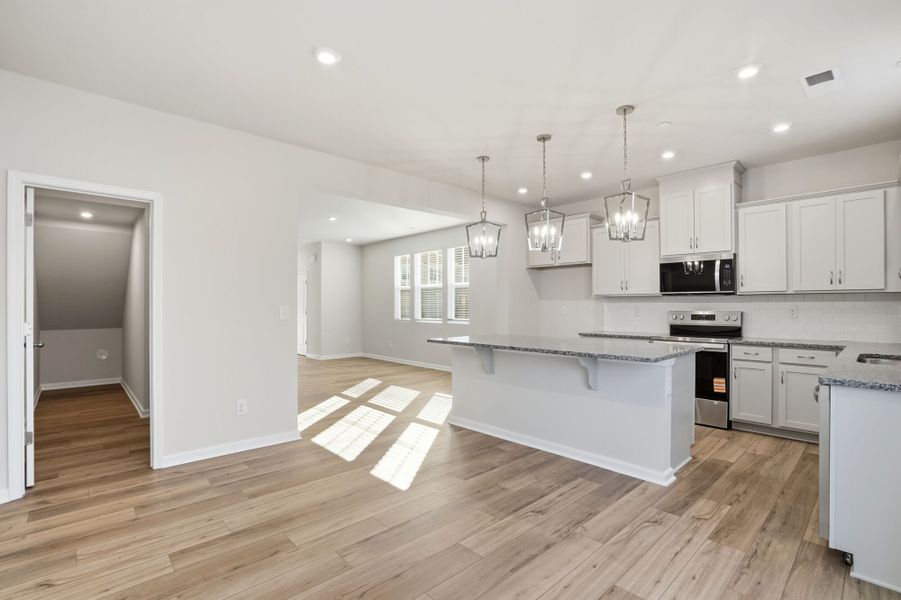 Spacious, unfurnished interior of a new home in Hedgecliff Townes, Kannapolis (Image 16).