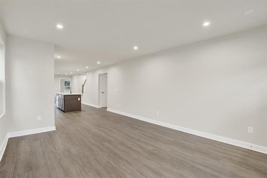 Spacious, unfurnished interior of a new home in Cobblestone at East Argent, Hardeeville (Image 12).