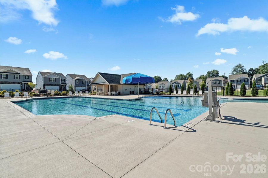 Community amenities in , Hickory (Image 28). Community amenities in , Hickory (Image 28).