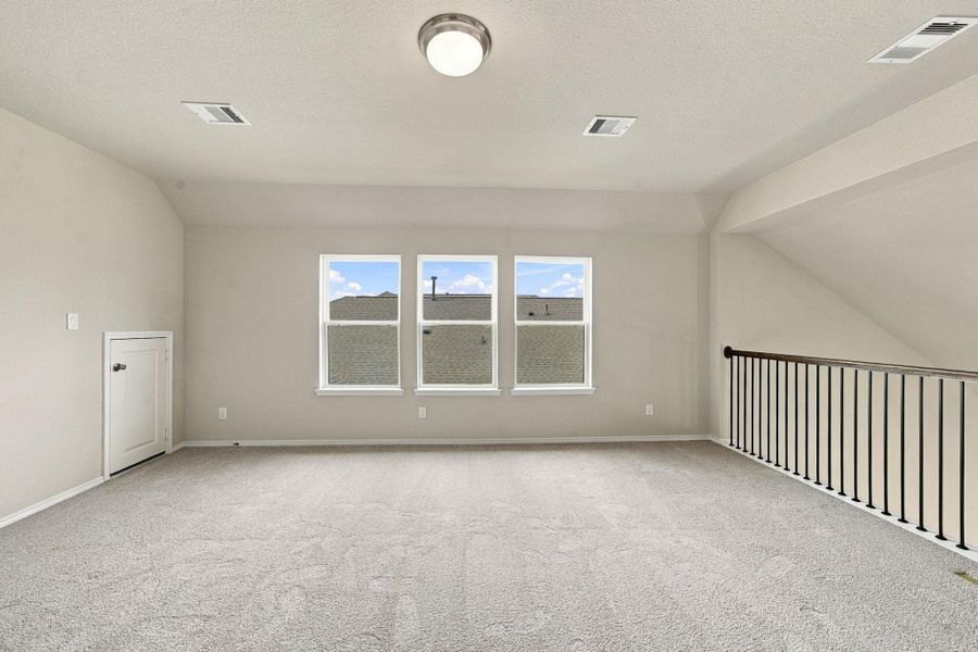 Spacious, unfurnished interior of a new home in The Trails, New Caney (Image 21).