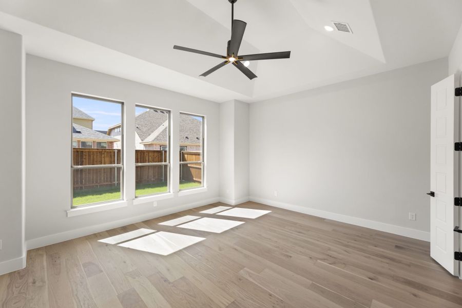 Representative unfurnished interior of a home built from the 5032 by Tradition Homes in Lakewood at Brookhollow – 60′ Lots, Prosper (Image 22).