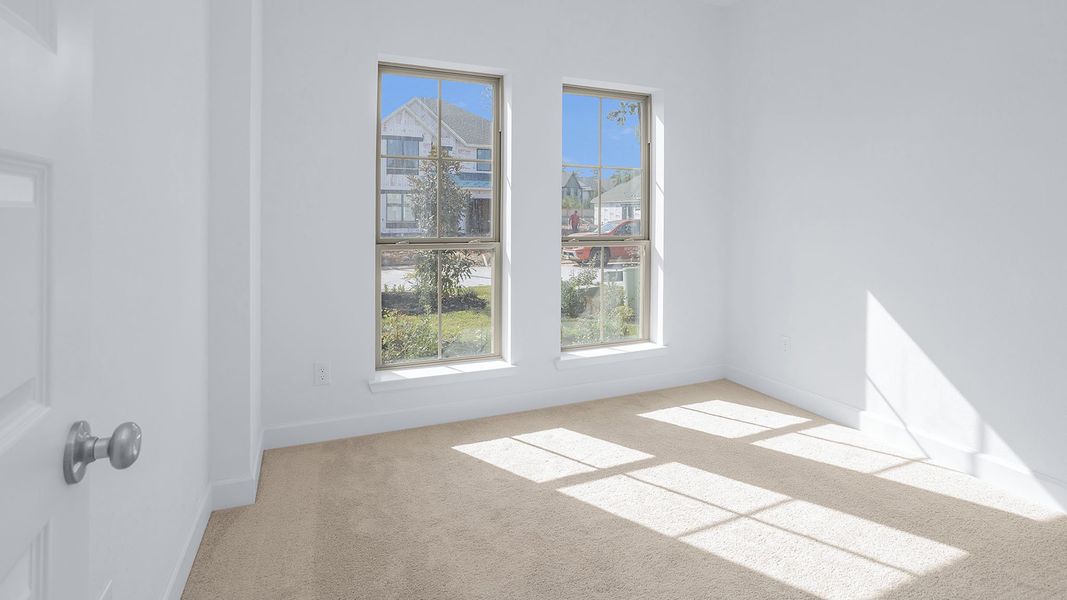 Spacious, unfurnished interior of a new home in Grand Central Park, Conroe (Image 12).