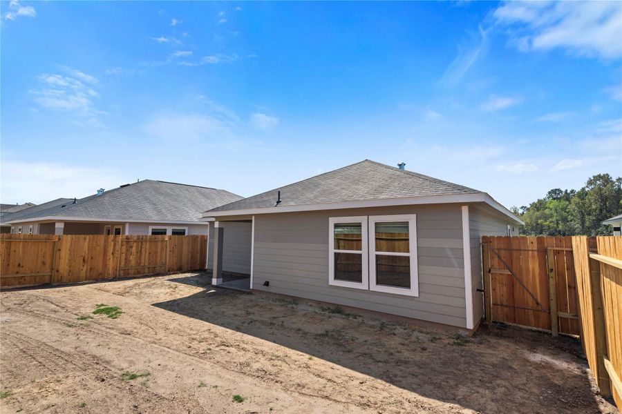 Exterior details and patio area of a home in , Dayton (Image 3).
