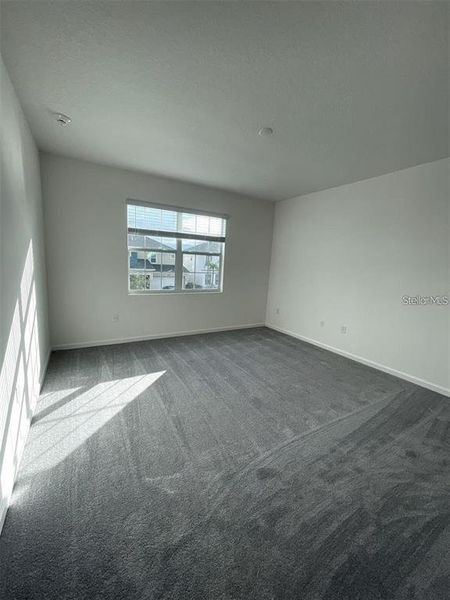 Spacious, unfurnished interior of a new home in , Kissimmee (Image 15).