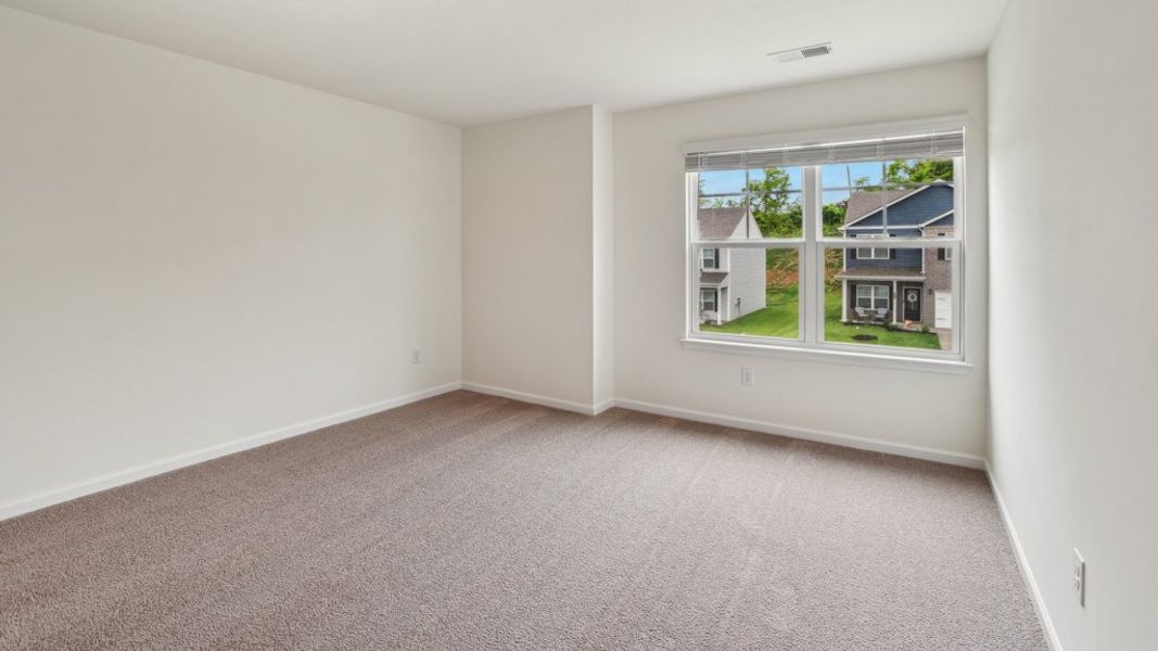 Spacious, unfurnished interior of a new home in Beechwood Meadows, Johnson City (Image 23).