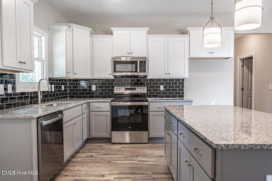 20250916180826422269000000-o 20250916180826422269000000-o