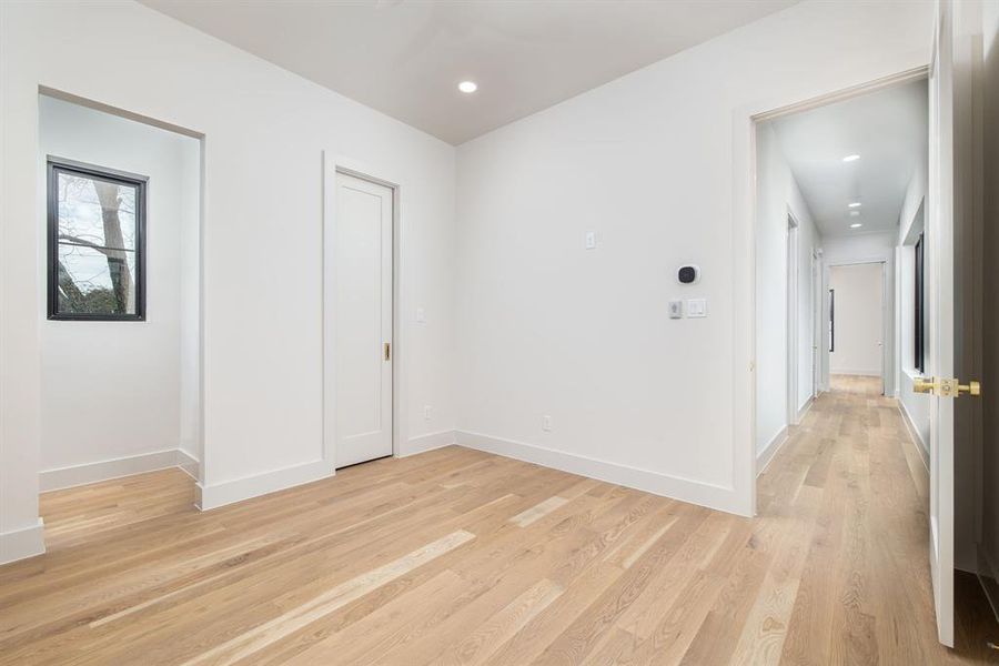 Spacious, unfurnished interior of a new home in , Dallas (Image 21). Spacious, unfurnished interior of a new home in , Dallas (Image 21).