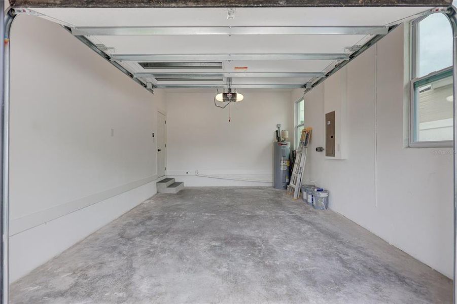 Spacious, unfurnished interior of a new home in , St. Petersburg (Image 22). Spacious, unfurnished interior of a new home in , St. Petersburg (Image 22).