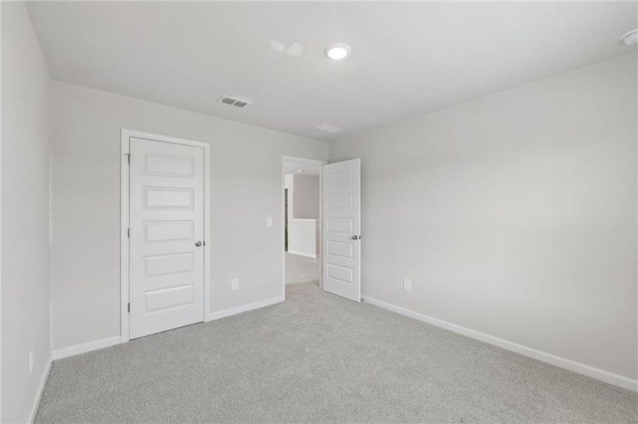 Spacious, unfurnished interior of a new home in Martin Springs - Estate Series, Lawrenceville (Image 41).
