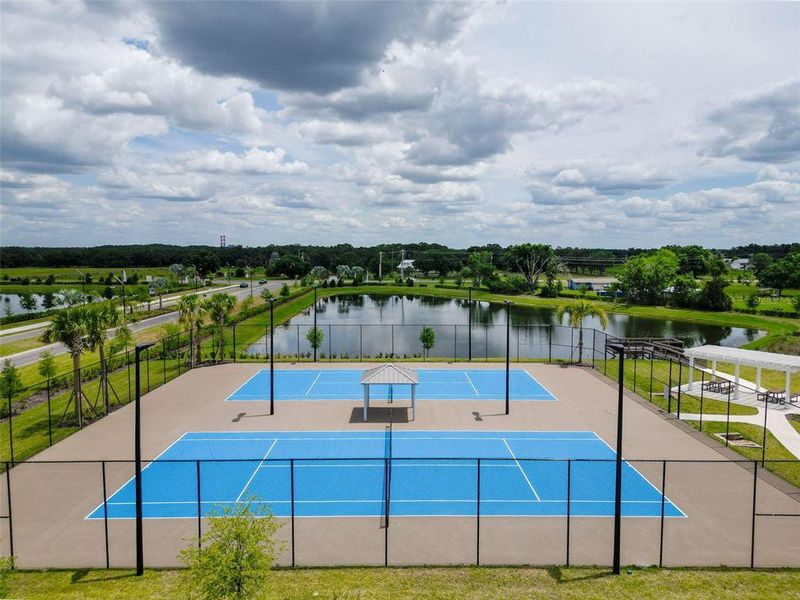 Community amenities in Prosperity Lakes, Parrish (Image 16).