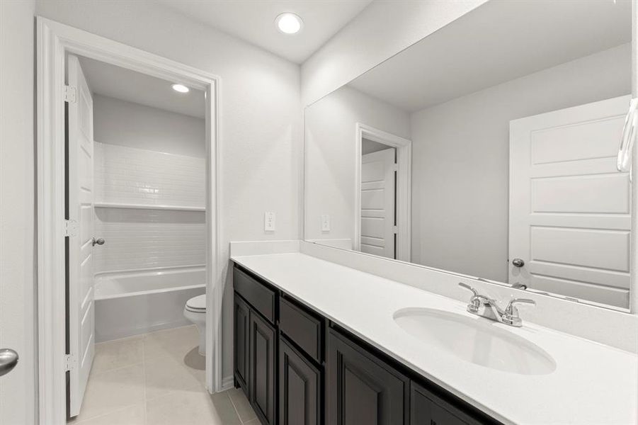 23. 1748 Osage - 2ND Bath 23. 1748 Osage - 2ND Bath