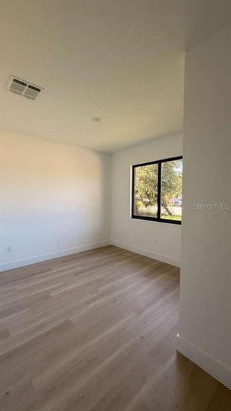 Spacious, unfurnished interior of a new home in , North Port (Image 32).