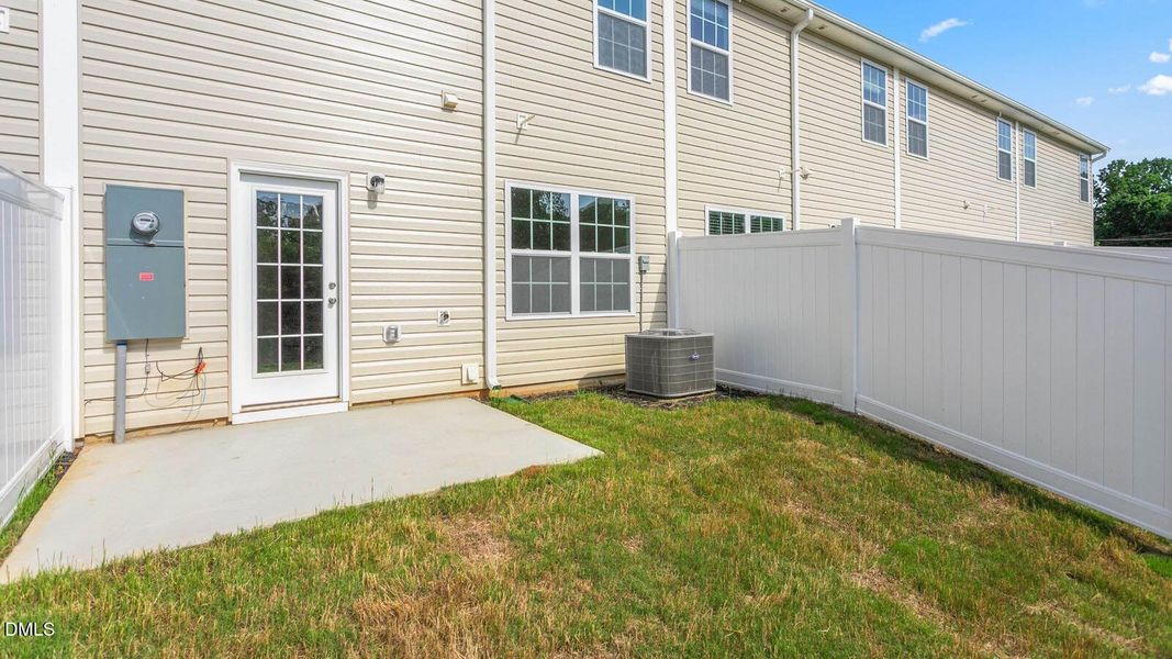 5194 Henley Ridge Drive-26