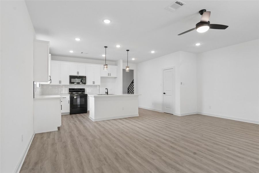 Spacious, unfurnished interior of a new home in , Houston (Image 26). Spacious, unfurnished interior of a new home in , Houston (Image 26).