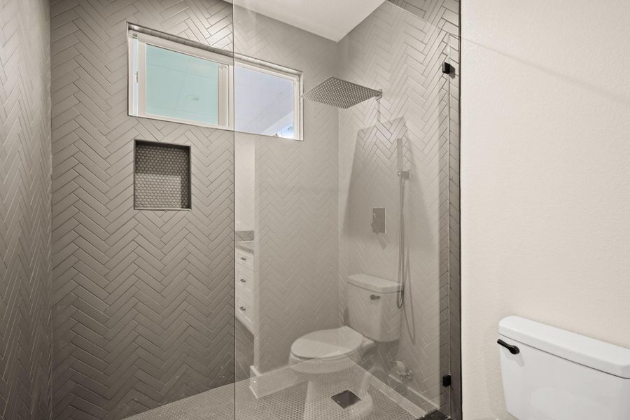 Furnished interior view inside a new home in , Bastrop (Image 10).