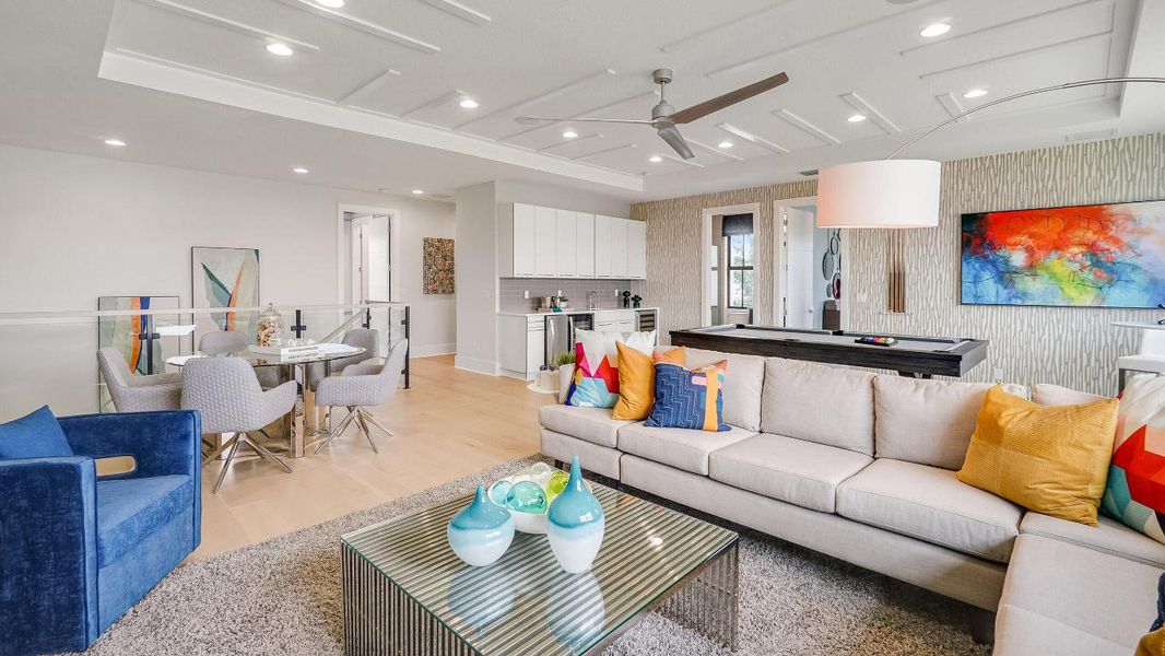 Model Photo used for reference Model Photo used for reference