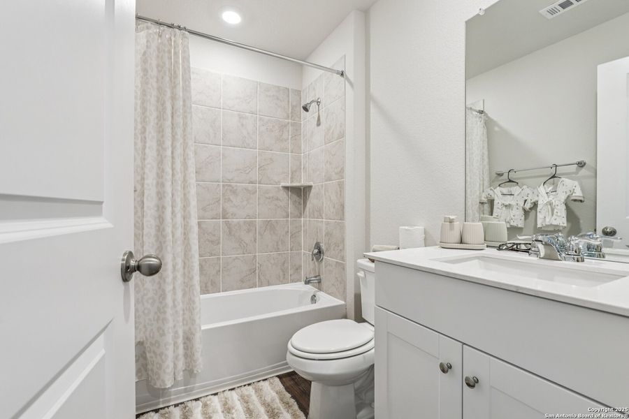 Image 38 of a home in The Links at River Bend. Image 38 of a home in The Links at River Bend.